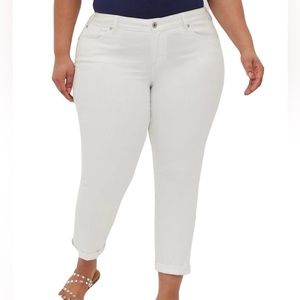 torrid White Straight Vintage Stretch Boyfriend Mid-Rise Jeans 20S